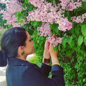 Meet your Posher, Sulafa